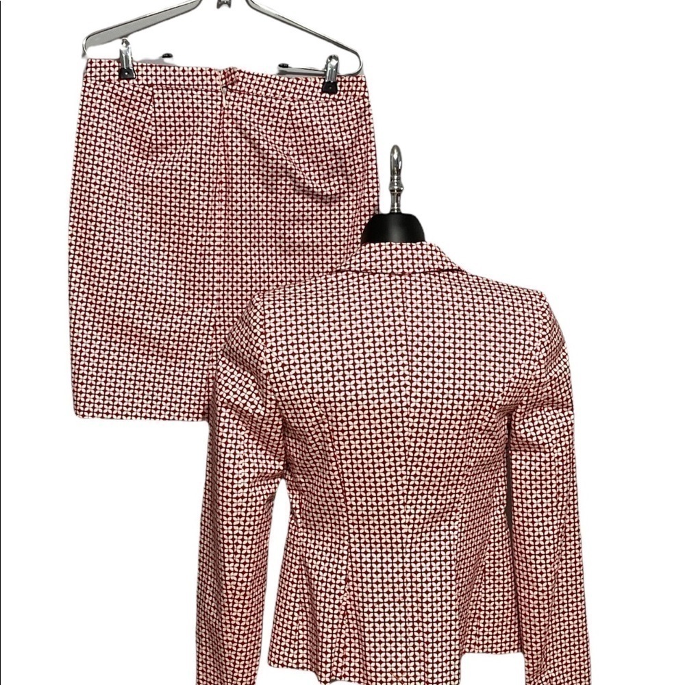 Dresses 3 for $50 
Women's MEXX Red Geometric Lined Suit Blazer 4 Lined Shirt 6 - Picture 2 of 5